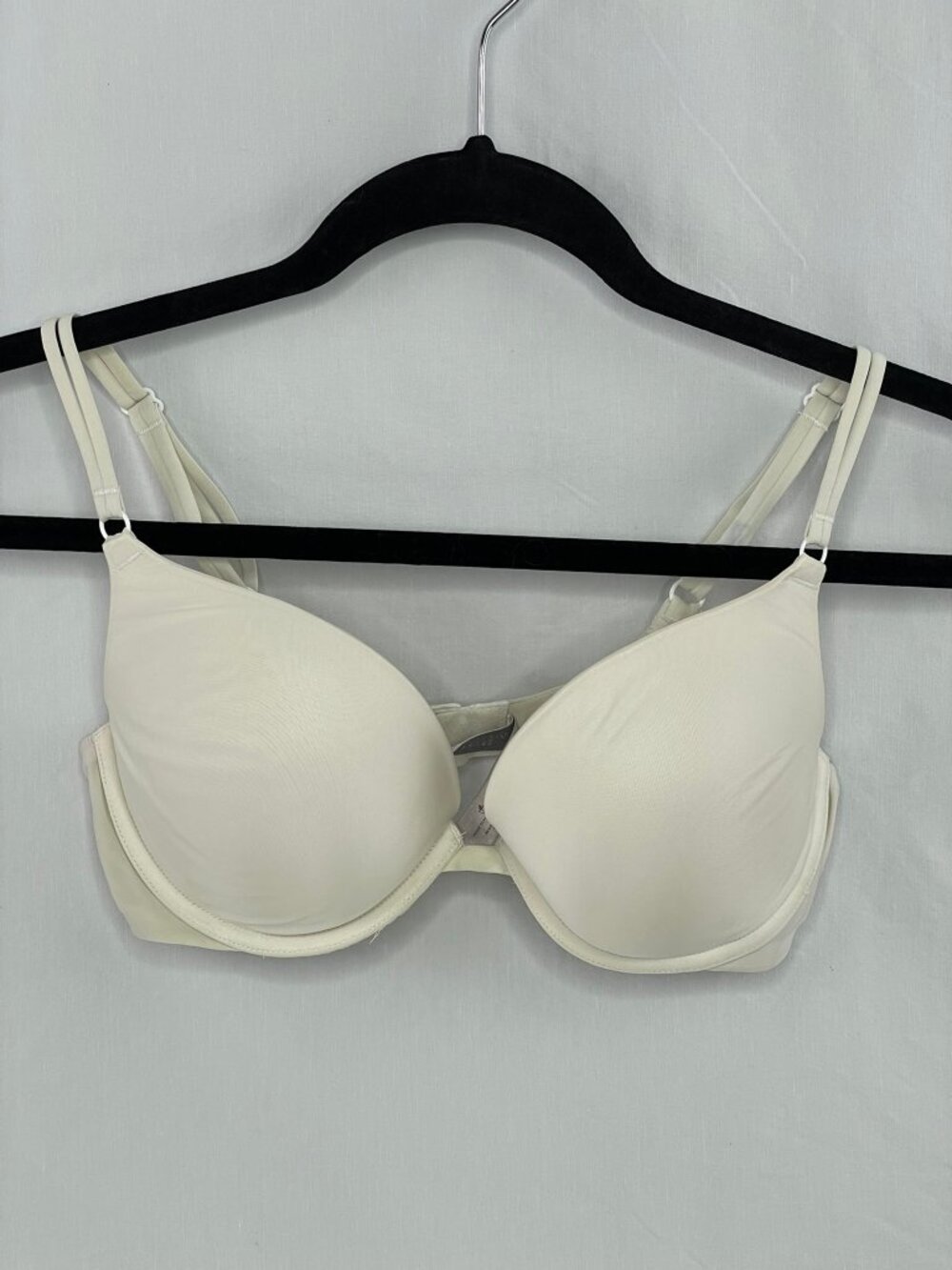 Victoria’s Secret Very Sexy Satin White Demi Push-up Bra 34D